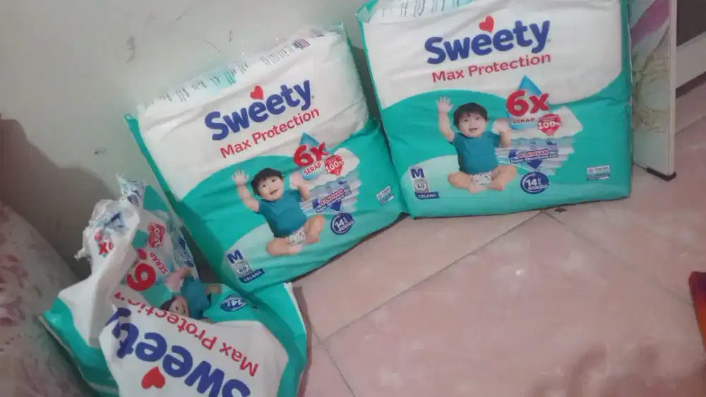Pempers sweety max protection UK m60