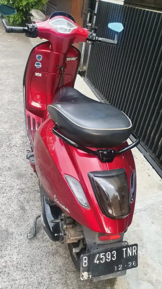 Dijual Vespa Sprint Tahun 2016 TGN 1 , SURAT2 LENGKAP