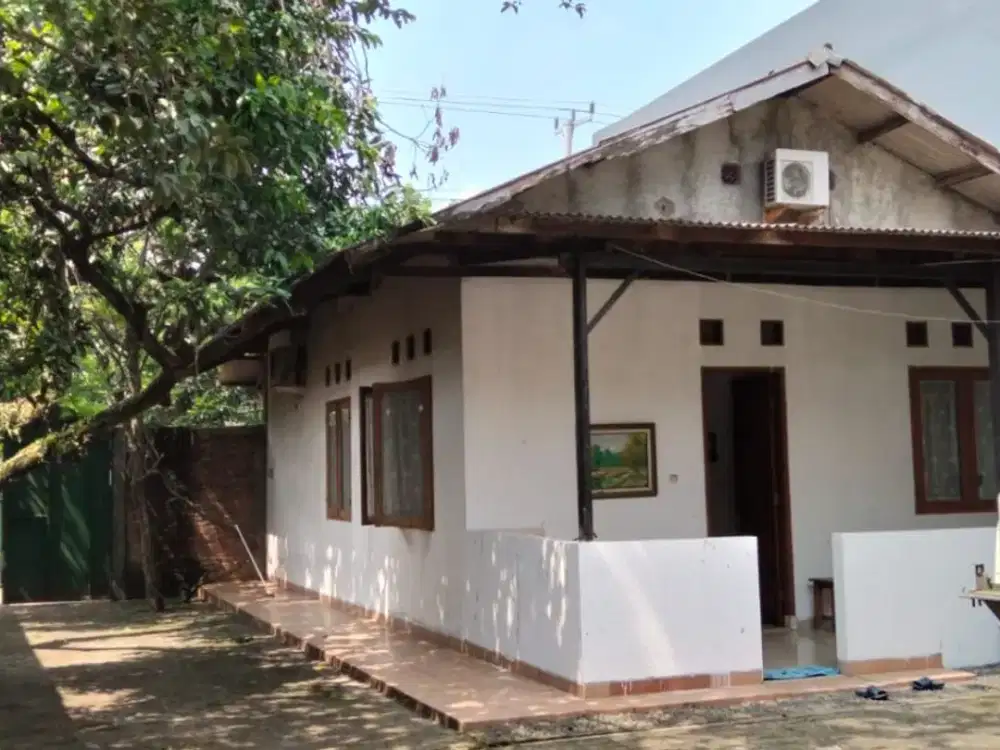 Dijual Rumah tanah Luas Plus Gudang workshop di Cikeas Harga Nego