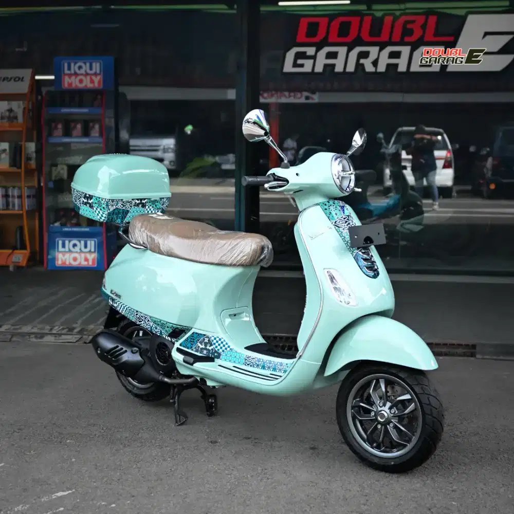 VESPA LX iget BATIK VERSION 2023 BRAND NEW
‎