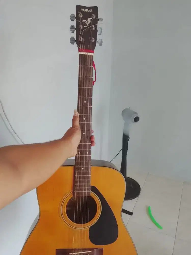 Gitar Yamaha f-340