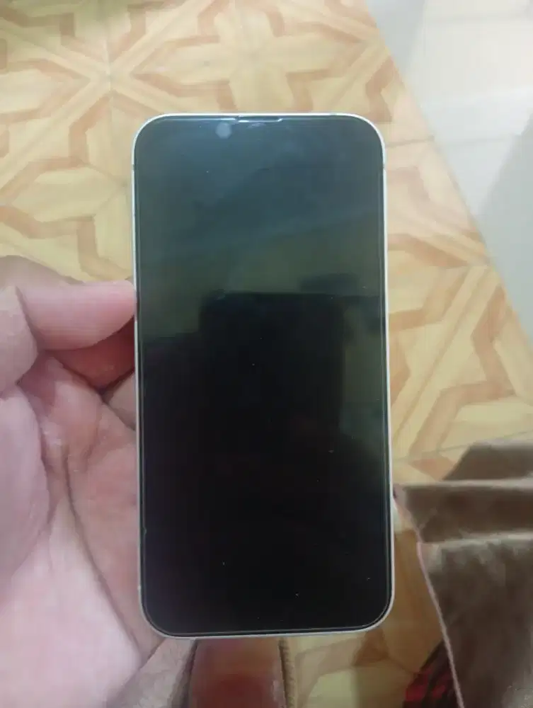 Iphone 13 putih