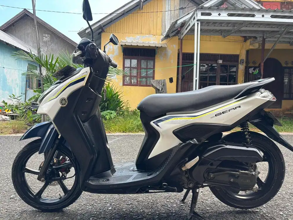 Jual motor honda gear 2022 warna biru