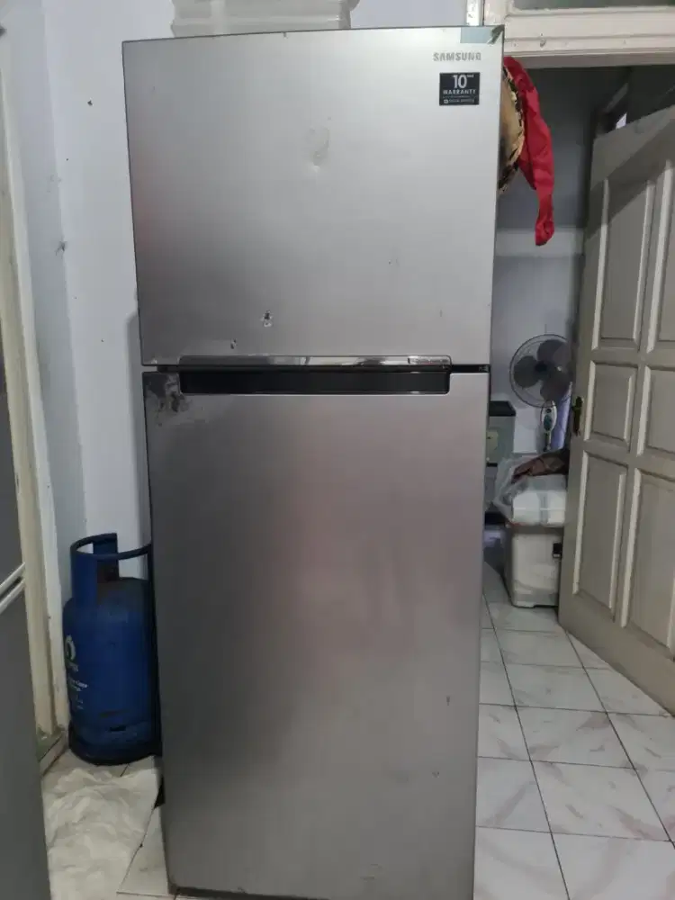 Kulkas samsung 2 pintu yg besarr