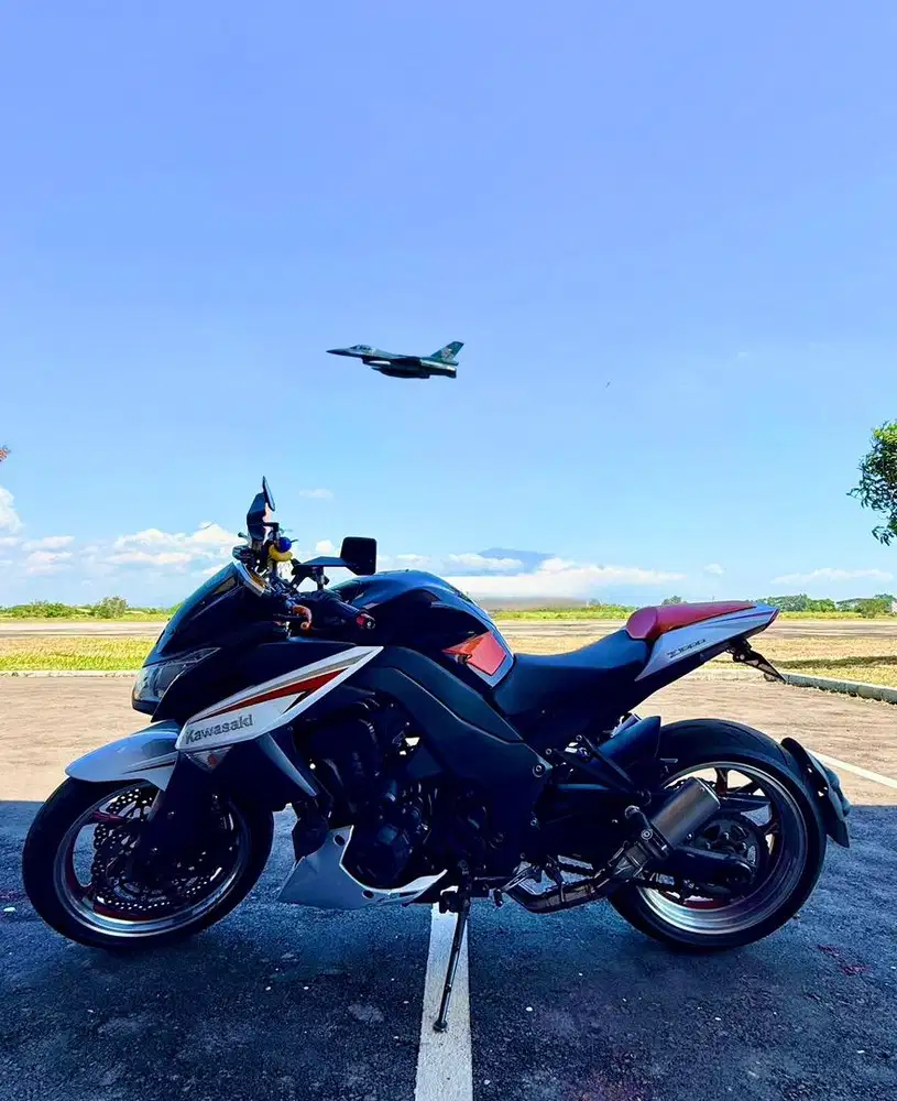 Kawasaki Z-1000 SE kinclong mulus blar-blar