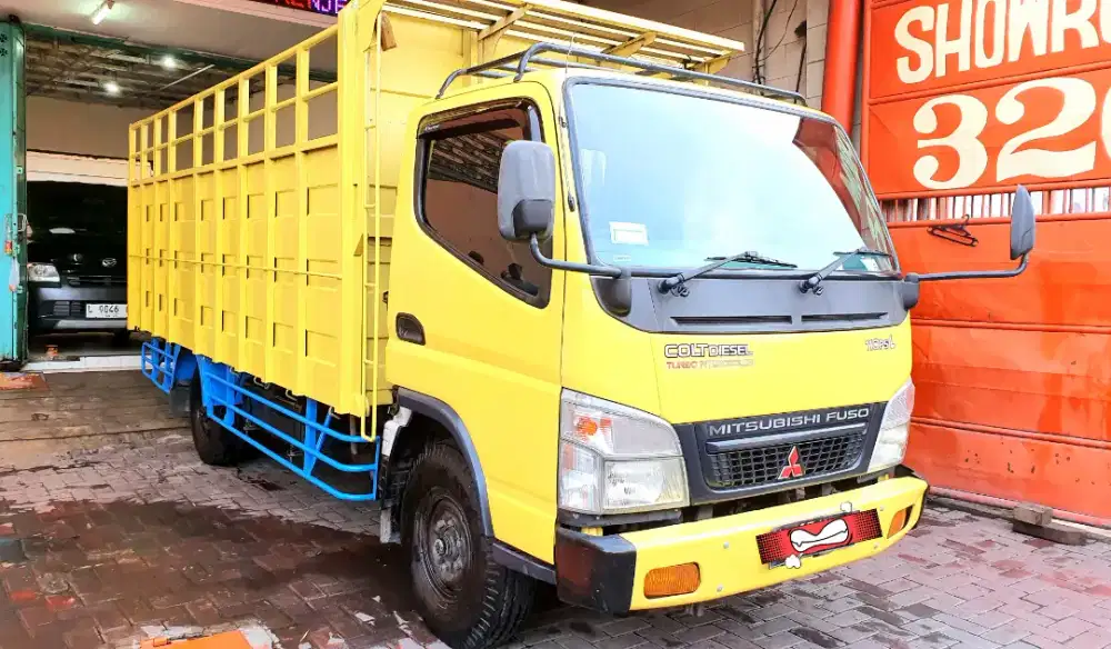 Truk Colt Diesel Canter Engkel Box Long 110PS 2013/2014 ISTIMEWA KIM