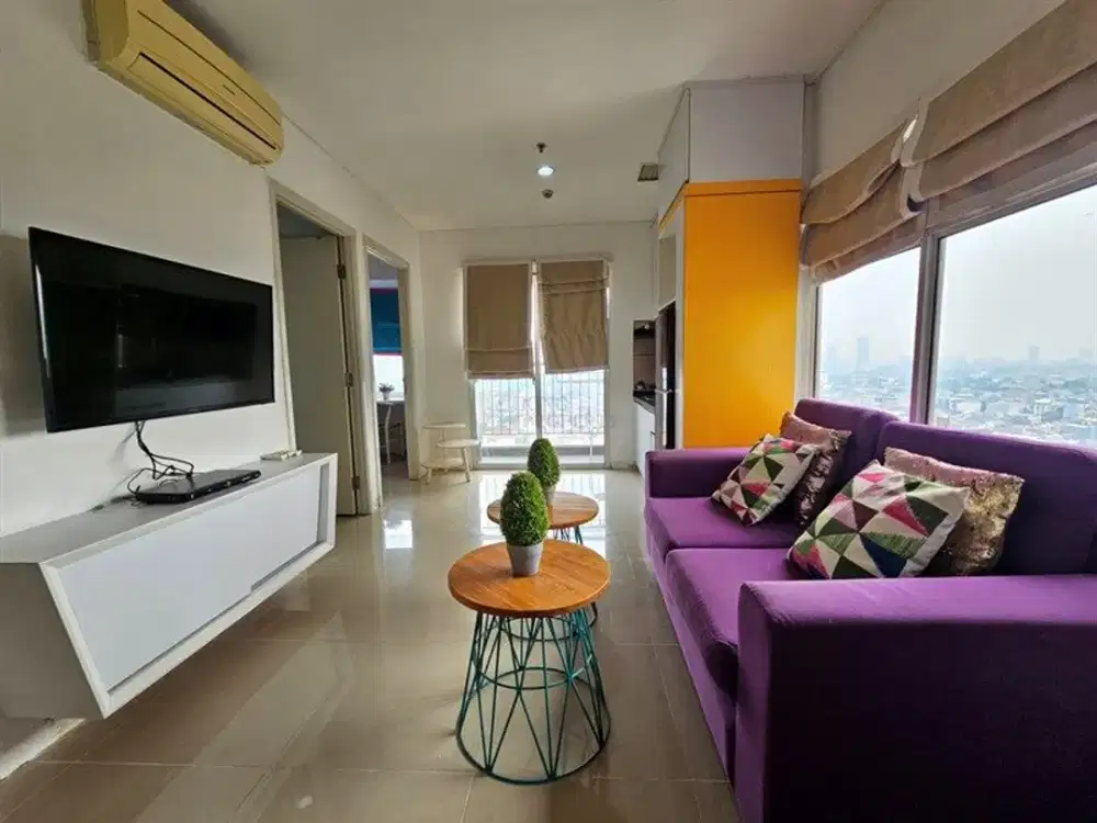 Selesai Renovasi & Siap Huni! Disewakan Apartemen Madison Park 2BR Furnished Interior Modern Lengkap Hanya Jalan Kaki Ke CP Di Tanjung Duren Jak-bar