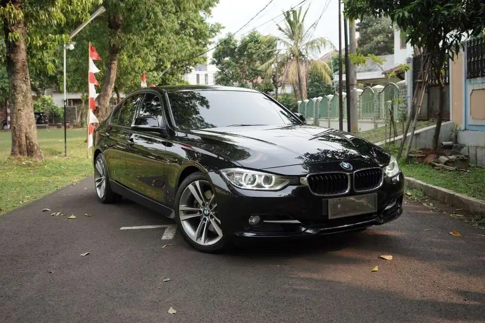 BMW 328i 2015 Bensin
