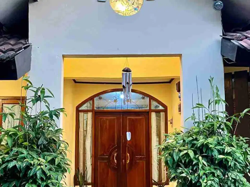 SEWA / JUAL RUMAH 2 LT COCOK KANTOR