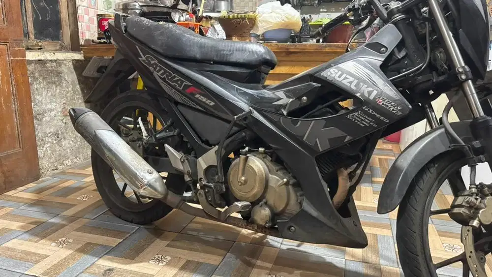 Di jual motor satria
