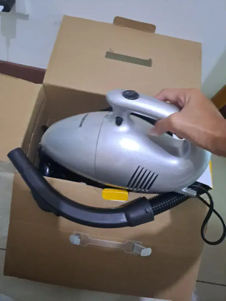 Vacum cleaner penghisap debu merk krisbow