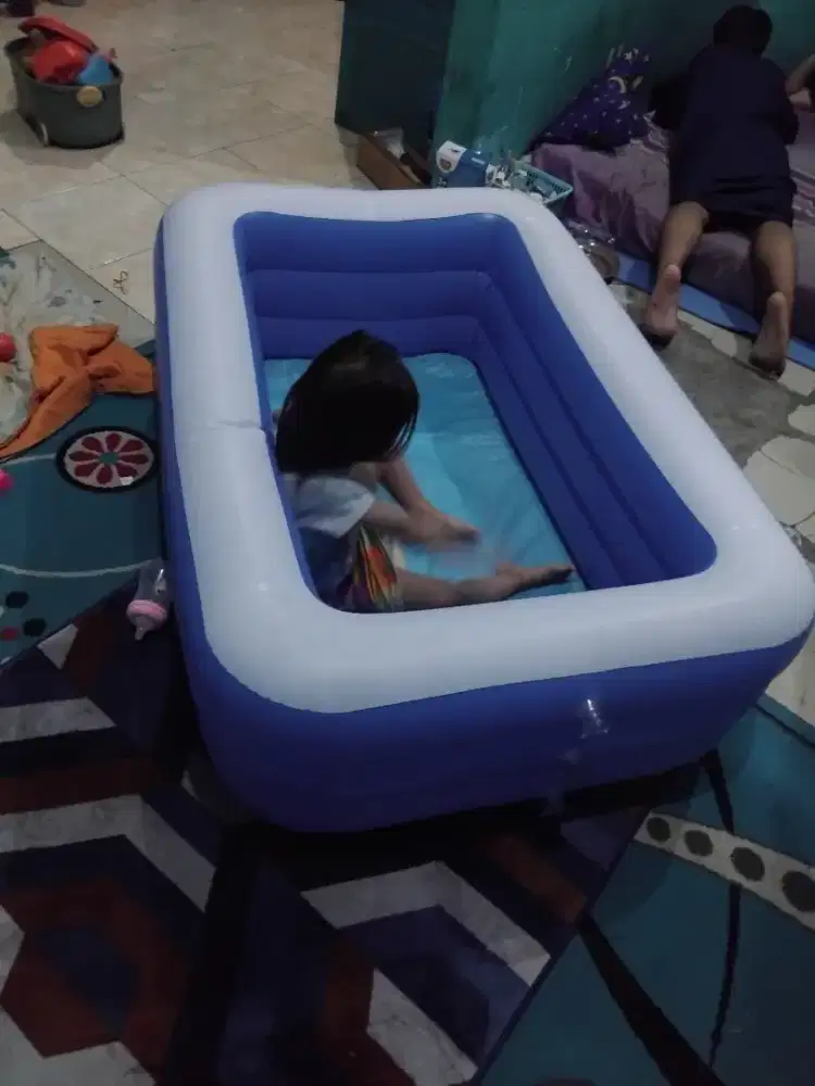 Kolam renang anak