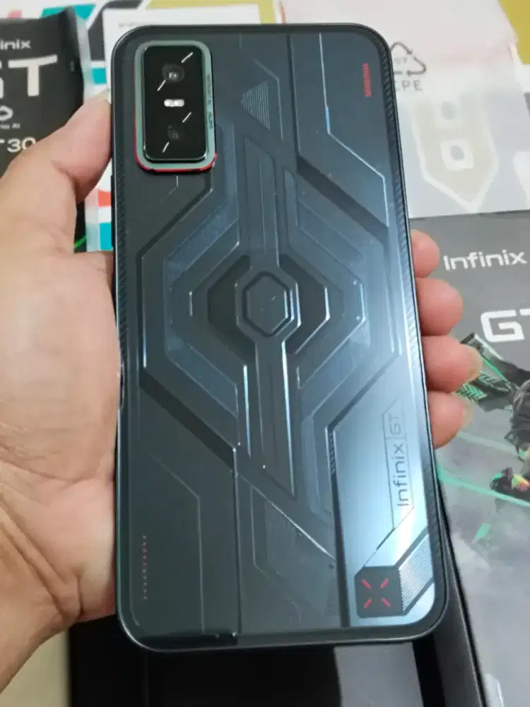 Infinix gt 30 5G ram 8/256 mulus no minus brgransi 
Klengkpan fullset