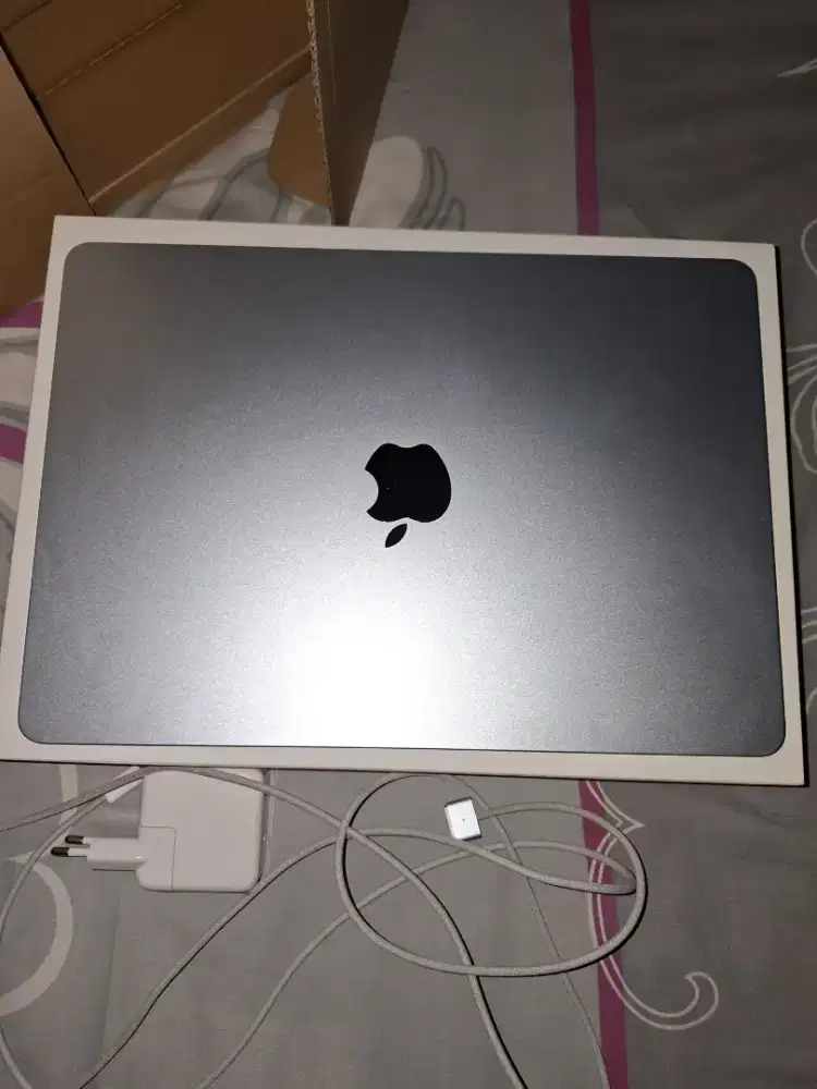 Jual Macbook Air M4
