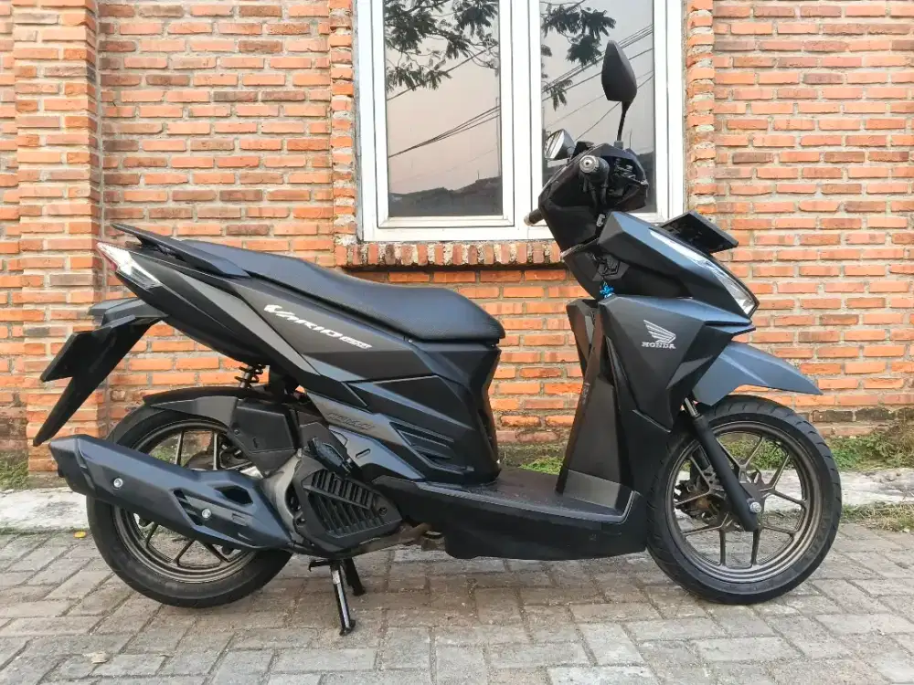 Honda Vario 125 LED Old 2017 Mulus Pajak On Panjang