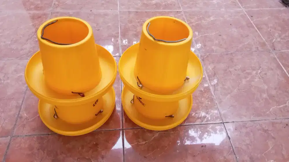 Wadah pakan ayam 5 kg
