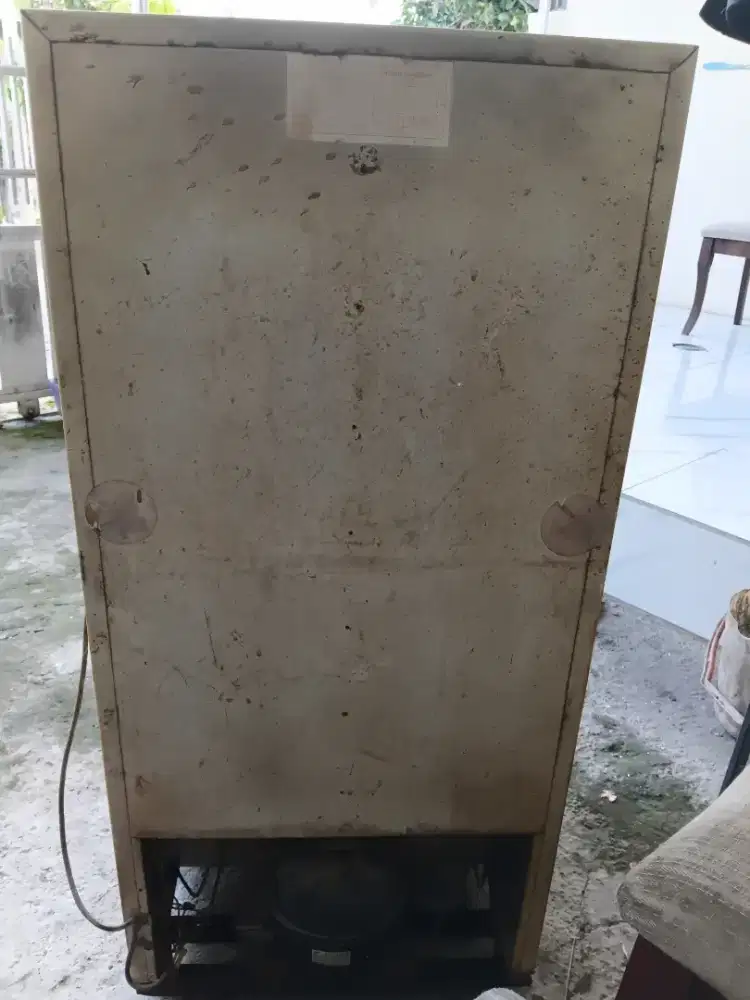 Kulkas bekas 1 pintu