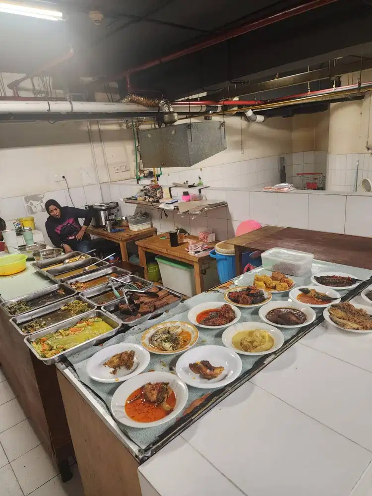 Lowongan Tukang Masak / Helper