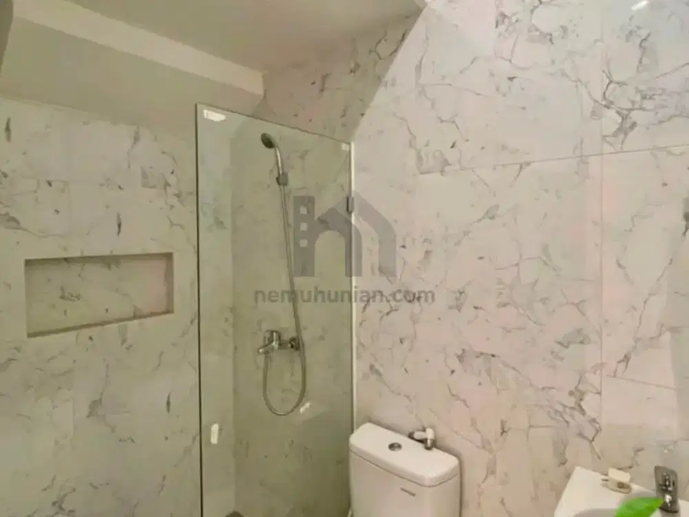 Rumah Baru Siap Huni di Surabaya Tenggilis Mejoyo Selatan