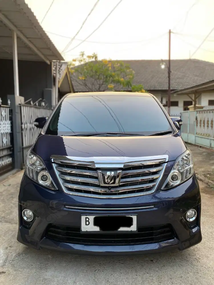 Toyota Alphard S 2012 rare color violet