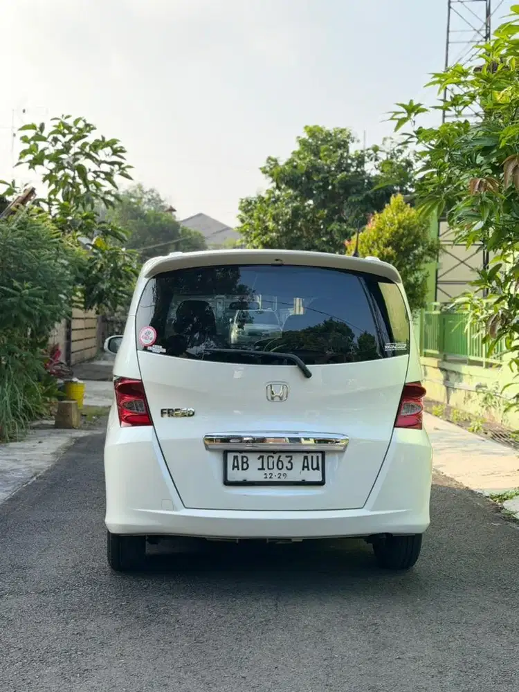 Honda Freed psd 2012