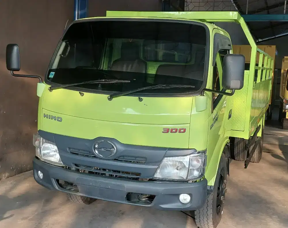 Dutro 136 HD bak besi 2023 super istimewa