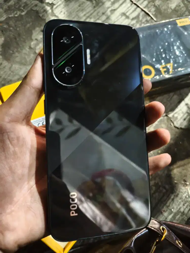 Poco F7 batre masih 100%