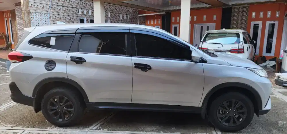 Daihatsu Terios 1.5 X MT 2021 Silver Plat H Tangan Pertama Istimewa