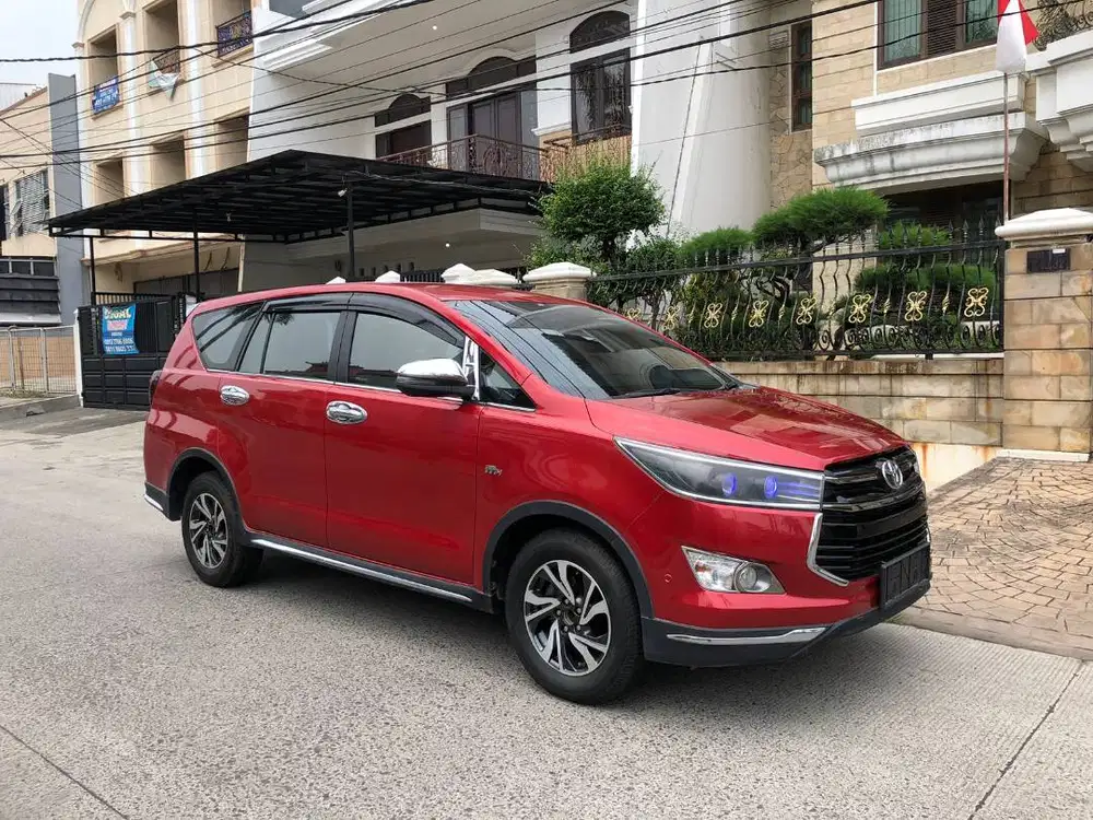 Toyota Innova Venturer 2019