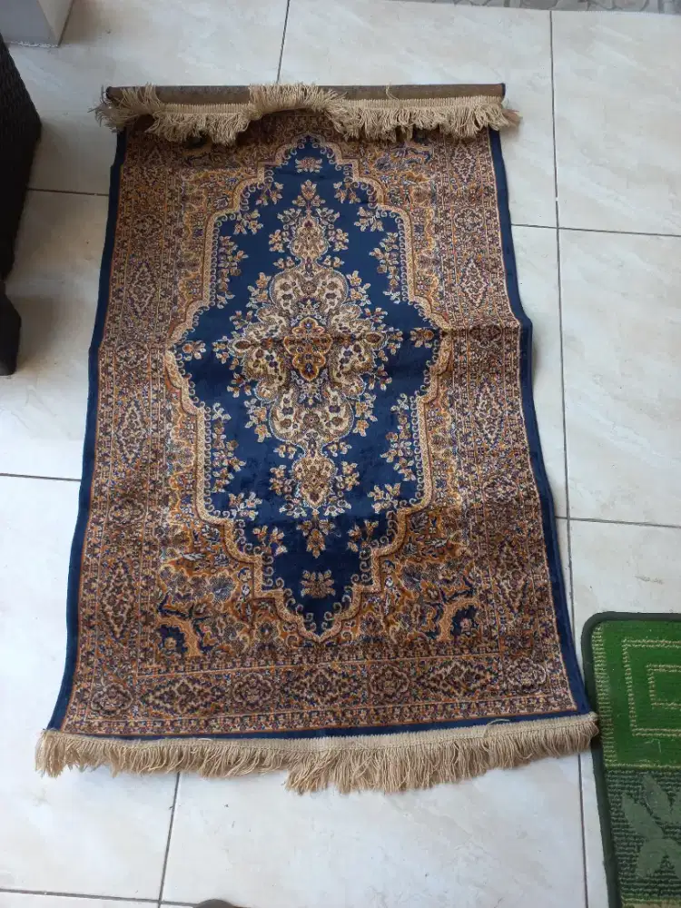 Karpet/sajadah biru