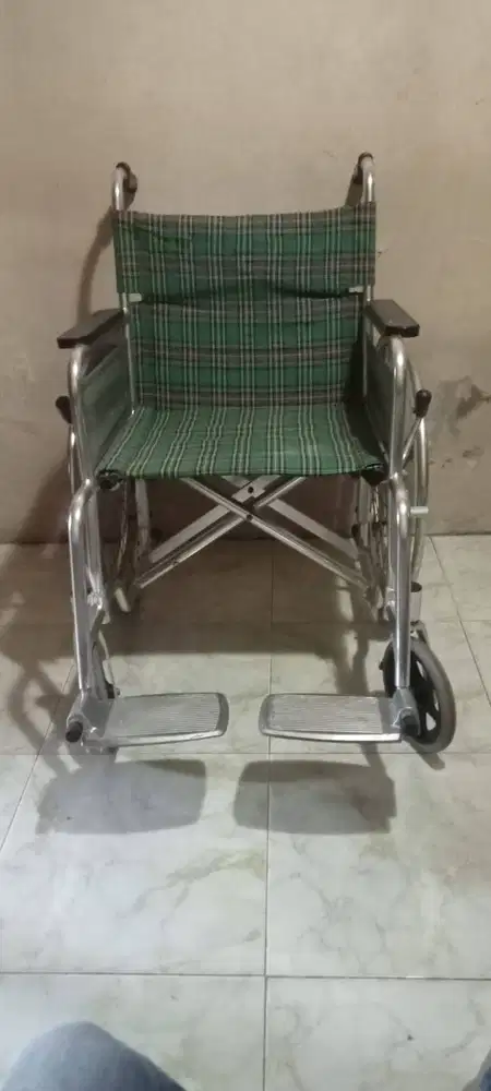 Kursi Roda Dorong Untuk Pasien Masih Bagus Depok