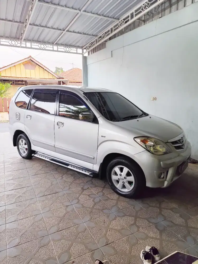 AVANZA G 1.3 2010