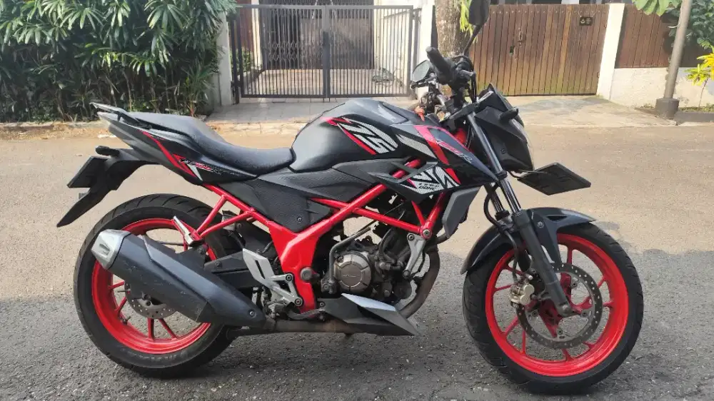 Honda CB150R 2016