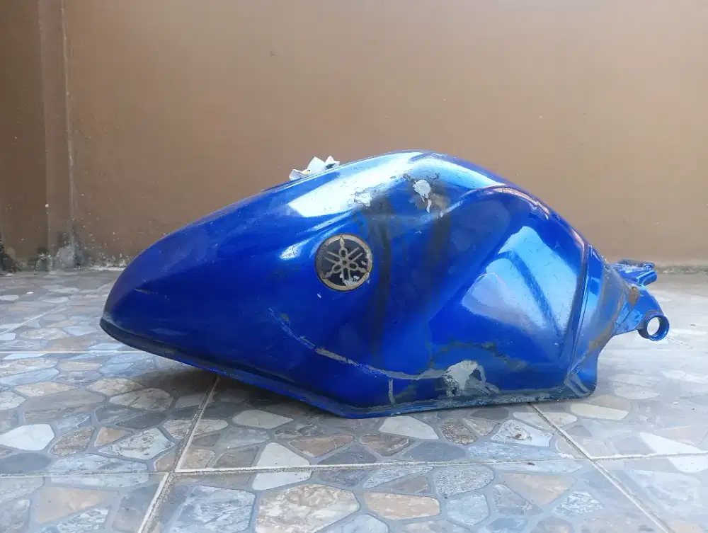 Tangki r15 v2 minus