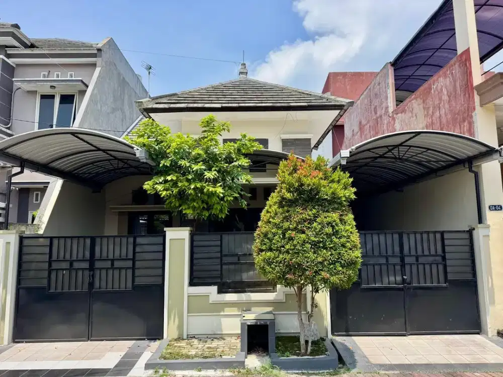 RUMAH TERAWAT SIAP HUNI PERUMAHAN PONDOK JATI SIDOARJO TENGAH KOTA. LOKASI STRATEGIS DEKAT RS DELTA SURYA, AKSES TOL, MALL, Dll
