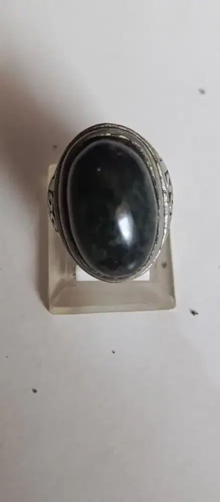 Batu akik black jade