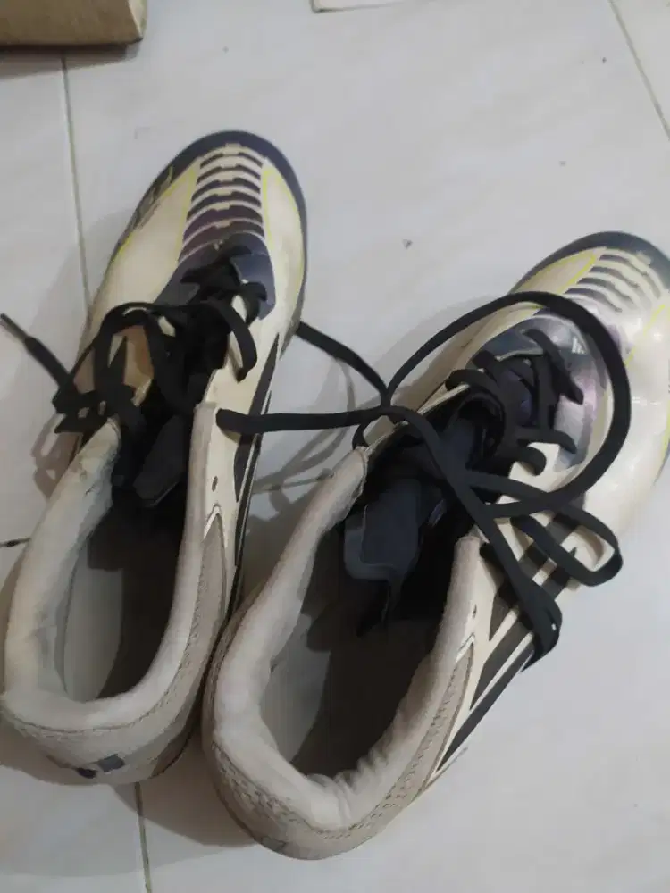 Sepatu adidas F50 (nego)