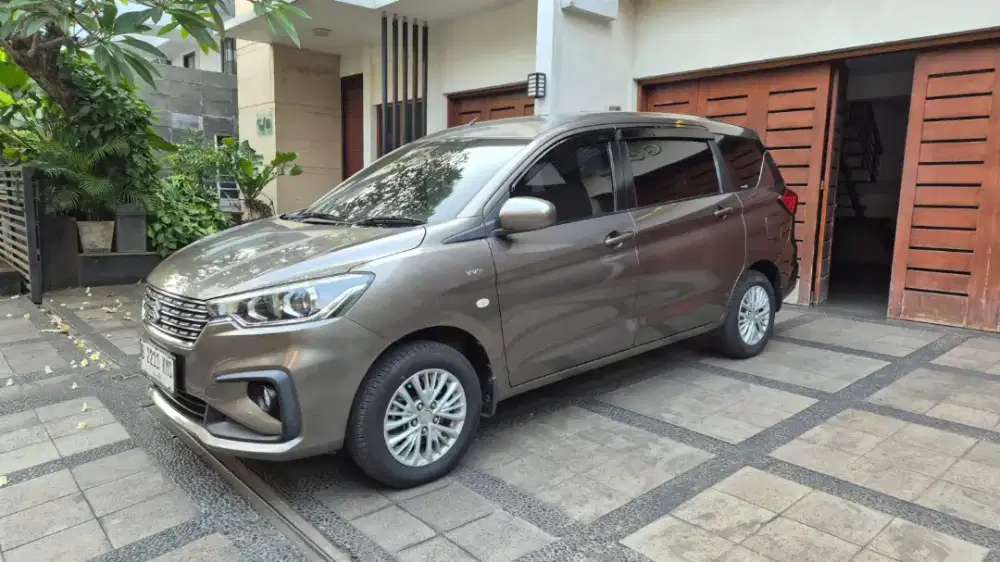 2019 Suzuki Ertiga 1.5 GL AT Istimewa Magna Grey Metalic.