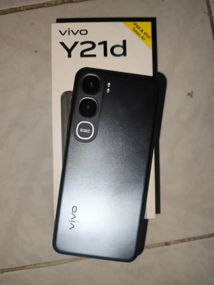 vivo y21d 6/128 mulus like new,lengkap nominus, pemakaian sehari