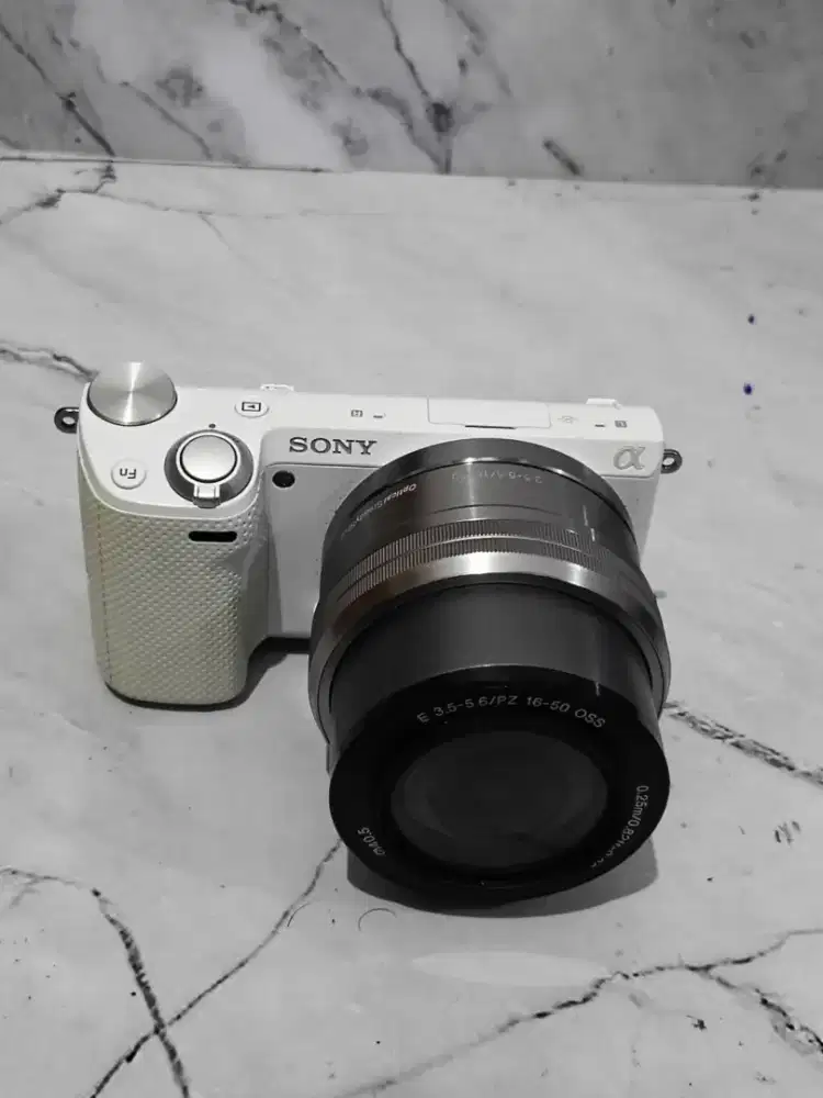 Kamera sony next-5t 16-50mm