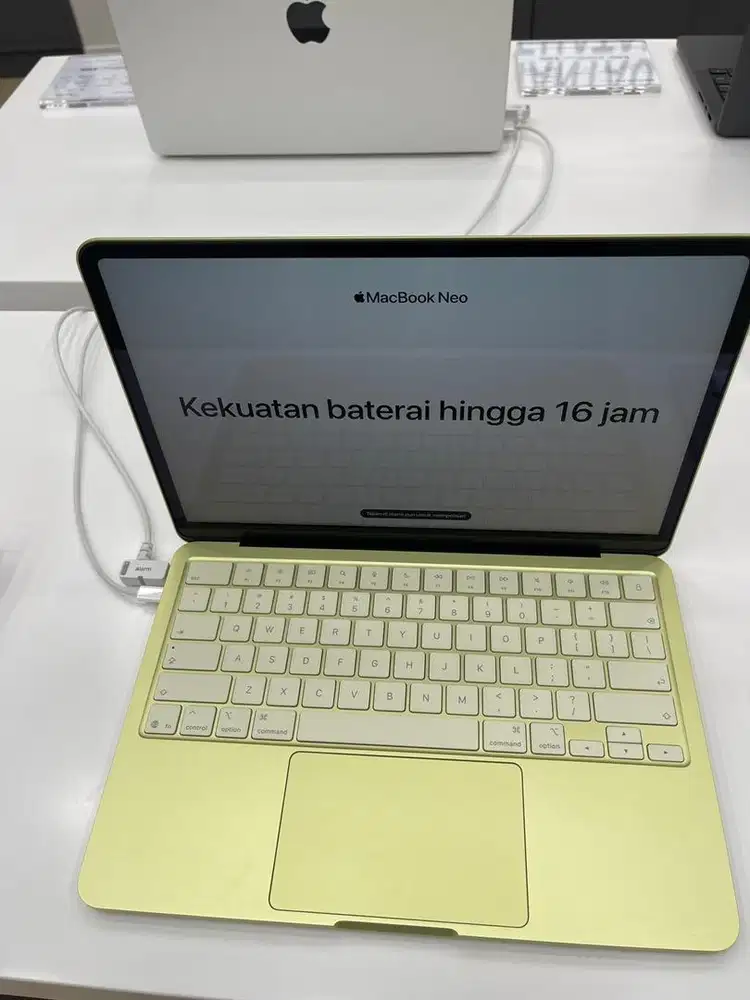 Macbook Neo 256GB