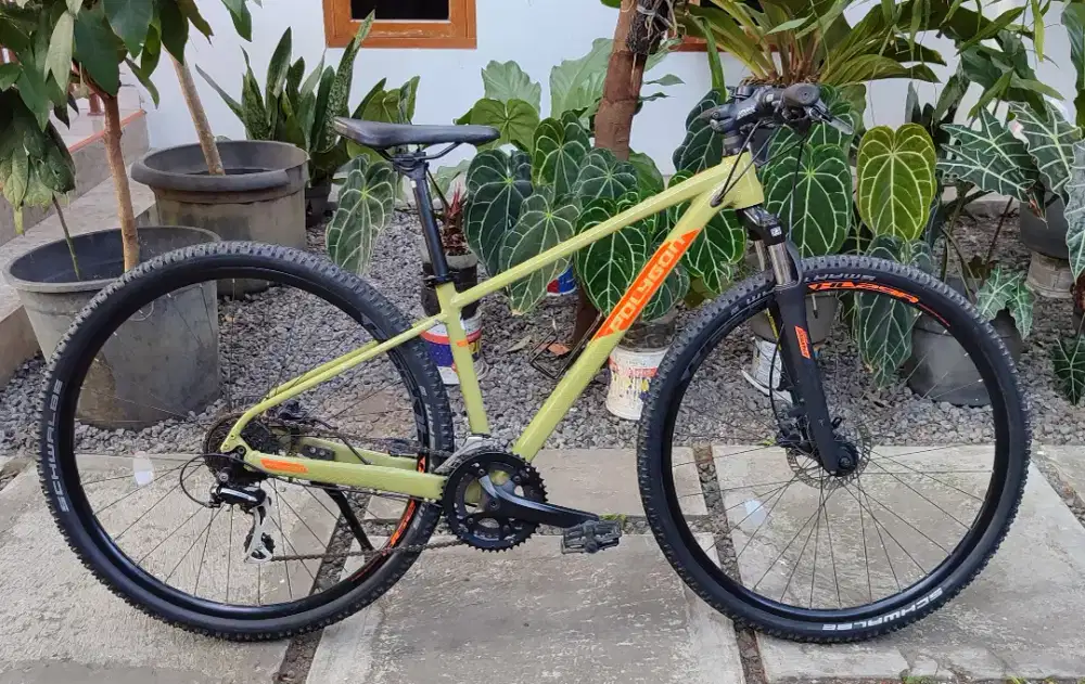 Sepeda Hybrid polygon Heist X2 Bekas size S 700c