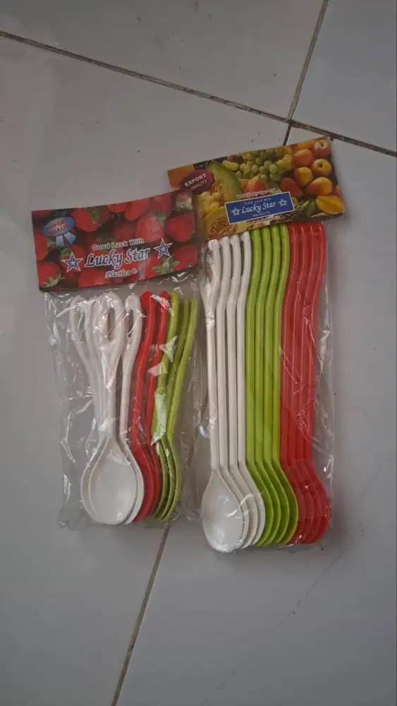 Sendok Plastik Panjang Lucky Star Warna Warni