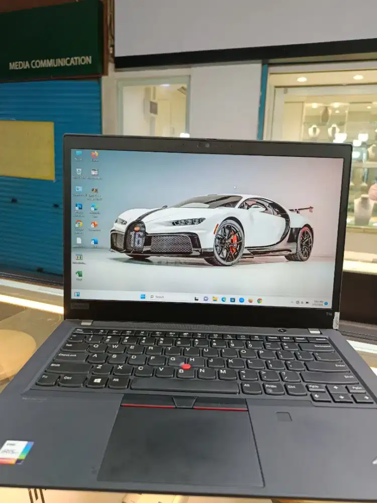 LENOVO THINKPAD T14 core i7 gen 11 RAM 8 GB SSD 256 GB