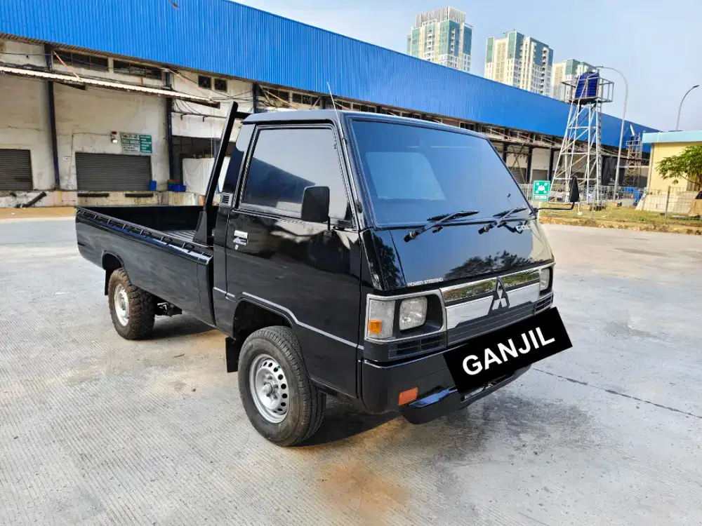Cash!! L300 Tahun 2023