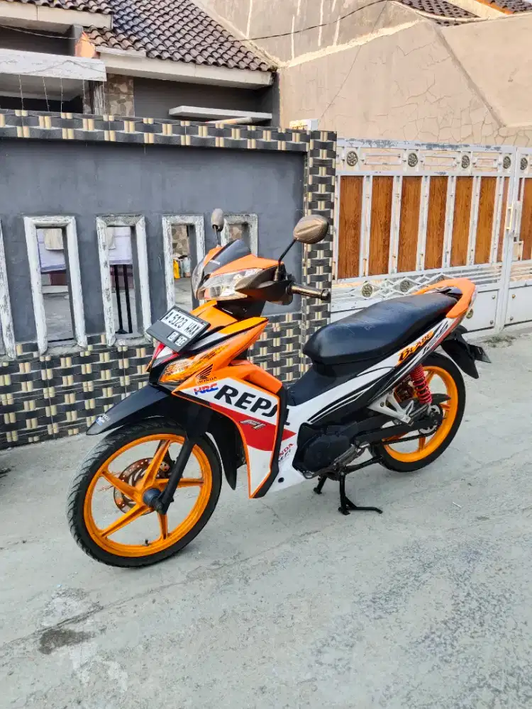 Honda blade F1 125 cc th 2014 mesin halus