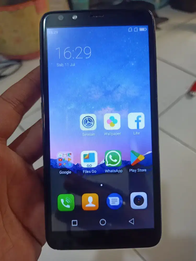 Evercoss U6 4G 1/8 layar 5.5 inchi mulus