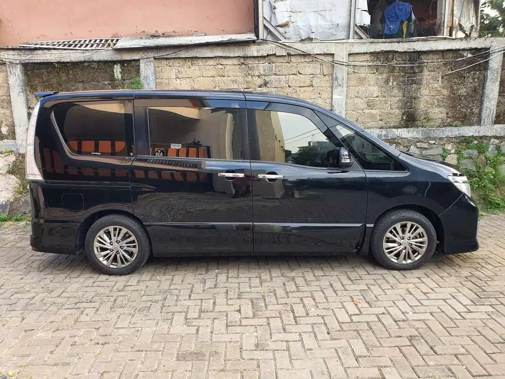 Nissan Serena 2015 Bensin