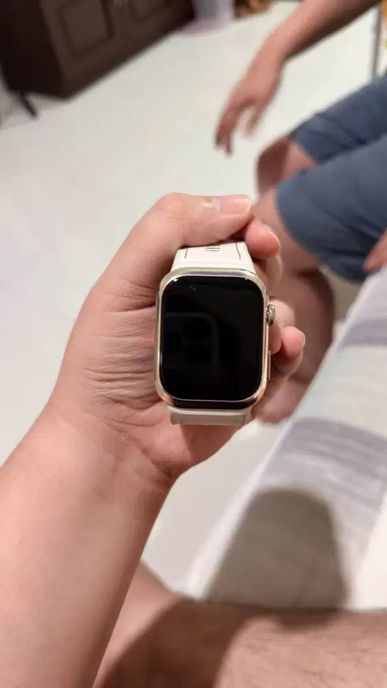 DIJUAL PRELOVED Huawei Watch D2 White Gold