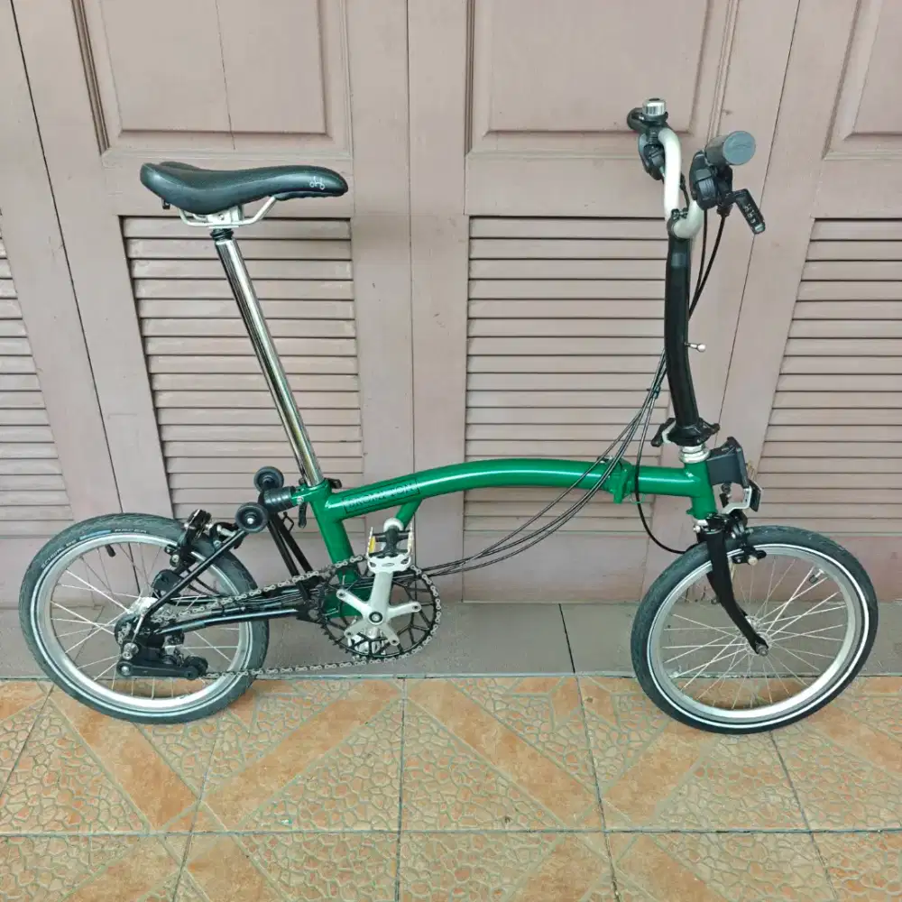 BEKAS - SEPEDA LIPAT BROMPTON M6E RACING GREEN/BLACK